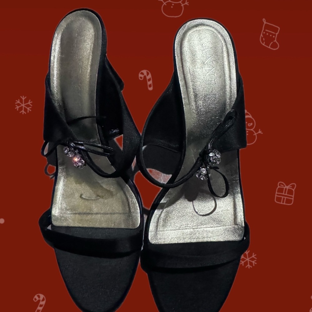 Anne Klein Black Heels